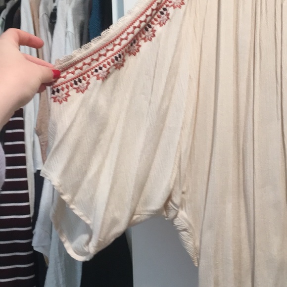 Boho top. Size small - Picture 2 of 4